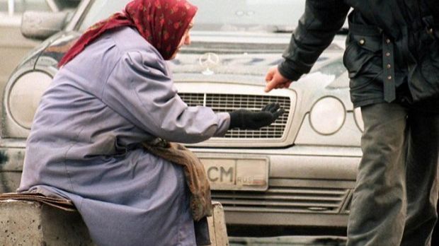 «Россия, я тебя не понимаю…»- читает автор Галина Катрачёва