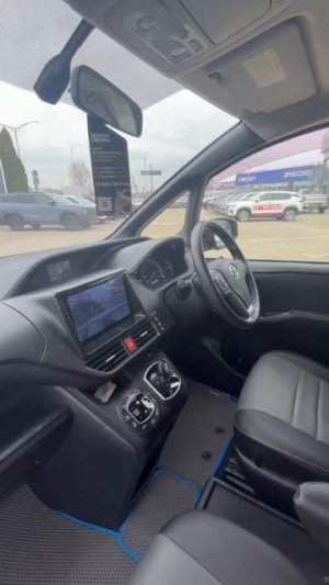 Toyota Noah '2015