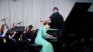 Илья Петухов. Сюита "Семь дней недели" для фортепиано с оркестром: 2.Вторник. Осенняя босса-нова"