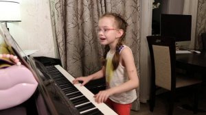 КРУЧЕ ВСЕХ - (cover Open Kids ft. Quest Pistols Show) - Виктория Викторовна 8 лет