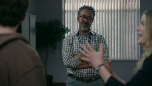 Департамент транспортных средств 13 серия «Пробная поездка» (сериал, 2025)