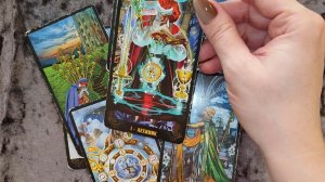 СТОИТ ЛИ ДОВЕРЯТЬ ЗАГАДАННОМУ ЧЕЛОВЕКУ⁉️ТАРО РАСКЛАД