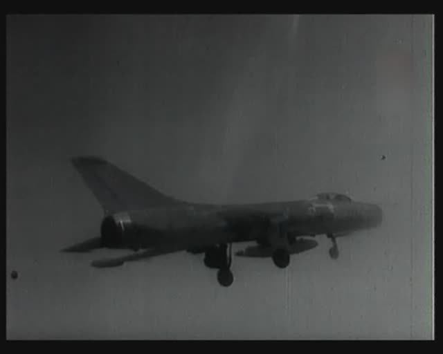 Фильмы НИИ ВВС РККА. Советские военные самолеты. Самолёт истребитель-бомбардировщик Су-7Б. Фильм I