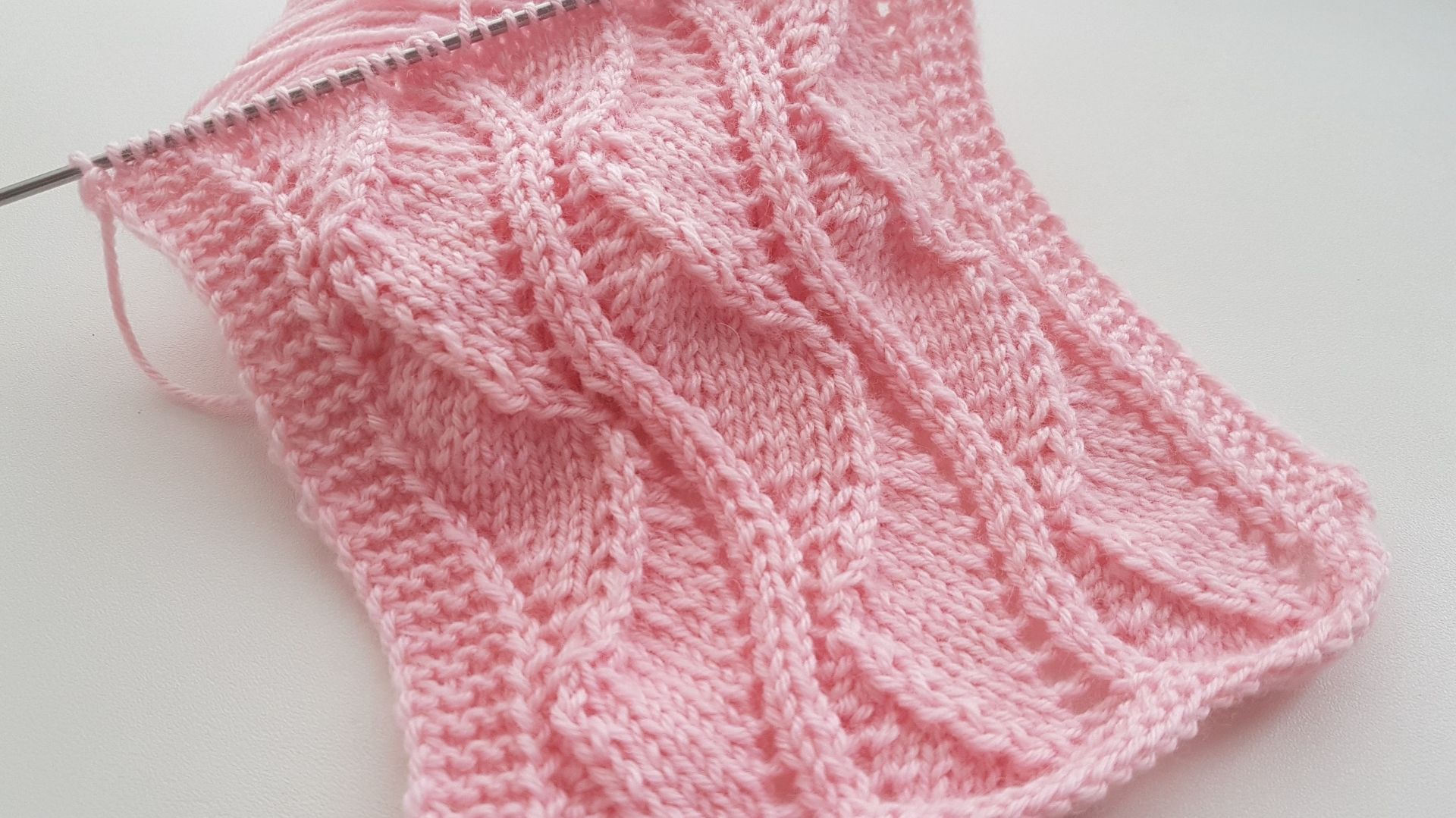 🛤️ Рельефные дорожки для свитеров и шарфов: Объёмная классика | Подробный мастер-класс 🛤️