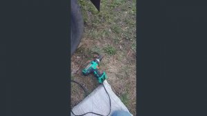 Включаем шуруповёрт от внешнего источника.