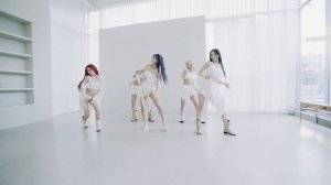 LE SSERAFIM “Smart”