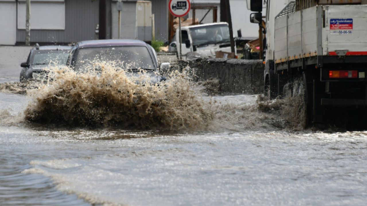Наводнение пришло в Чечню вслед за Дагестаном. Людей эвакуируют целыми поселками