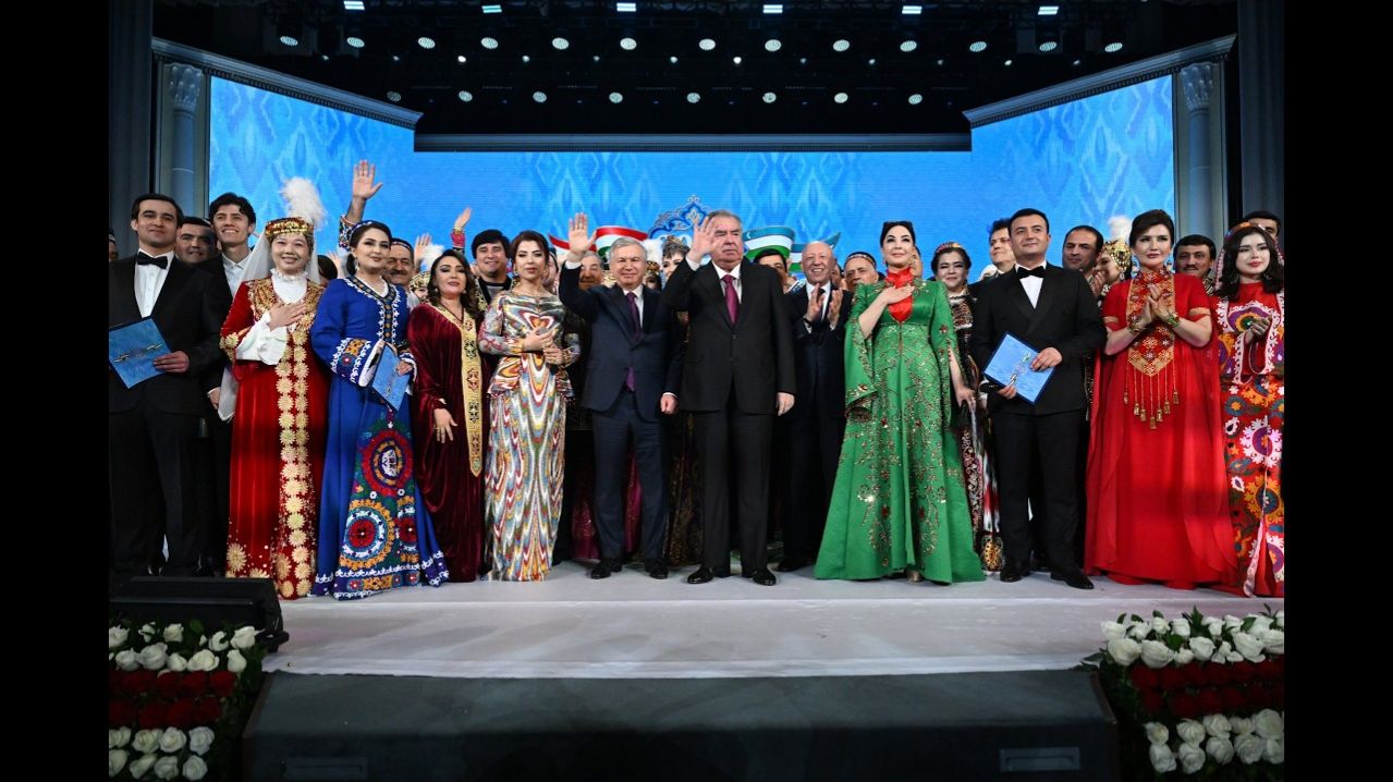 Барномаи фарҳангии «Шоми дӯстӣ»-и ходимони санъати Тоҷикистон ва Узбекистон