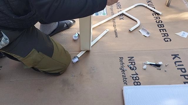 китайский столик с Плей Маркета.