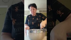 Дождались 😂 Первые помидорки 🍅