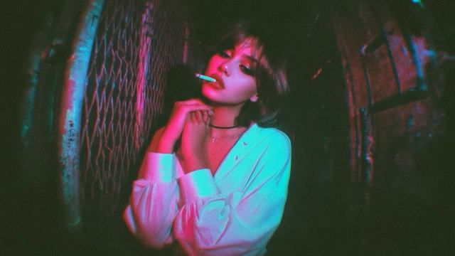 Как могла бы выглядеть реклама стрип клуба созданная в нейросети