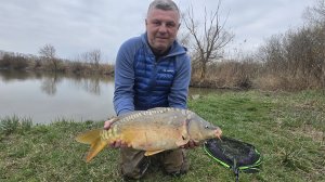 Рыбалка на водоёме Кошарский. Рыба тут есть!