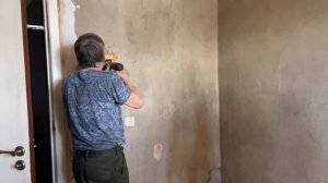 Ремонт у Максима в комнате. Начало
