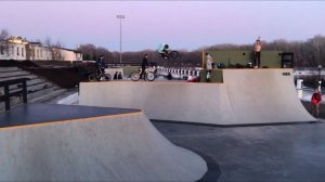 Открыли BMX сезон в ЛУЧШЕМ скейтпарке | BMX VLOG