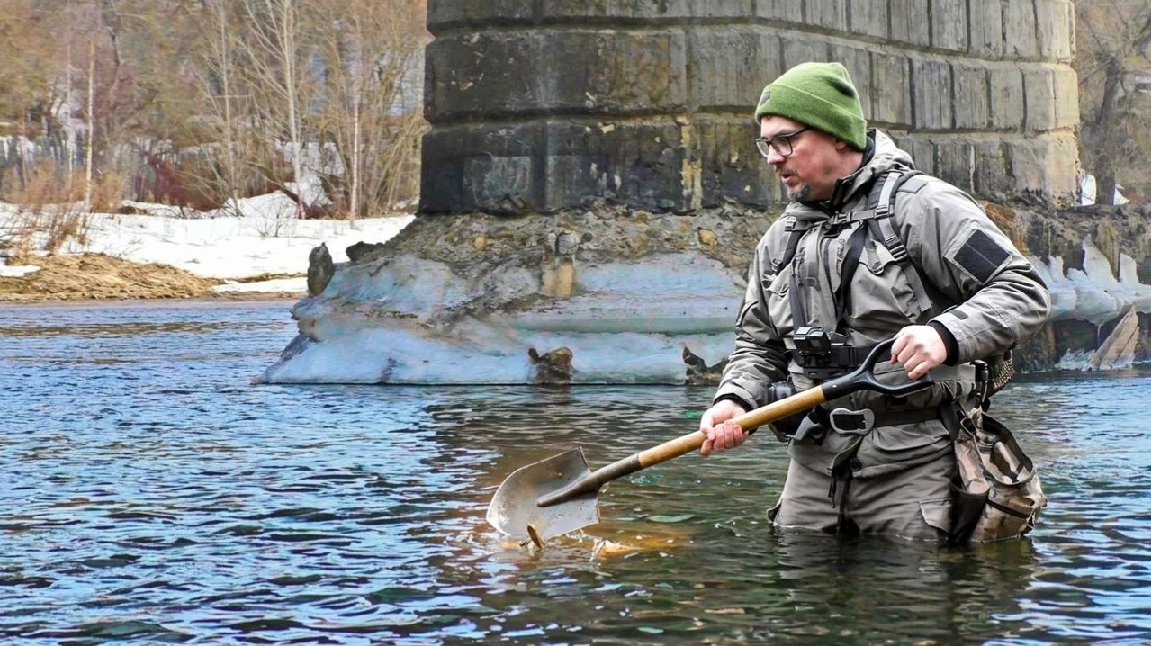 ВЛАСТИ ОСУШИЛИ РЕКУ В МОСКВЕ, ТАК КАЖДЫЙ ГОД! НАХОДКИПРУТ! СЕРЕБРО, МЕДЬ И Т Д