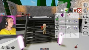 СТРОЮ БАЗУ В НЕБЕ, ЧТОБЫ ЗАЩИТИТЬ МАЛЫША АЛЁНУ ОТ КУКЛЫ ЛИЛИ В БРУКХЕЙВЕН в ROBLOX!