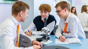 Собянин отметил рост интереса к естественно-научной вертикали в школах