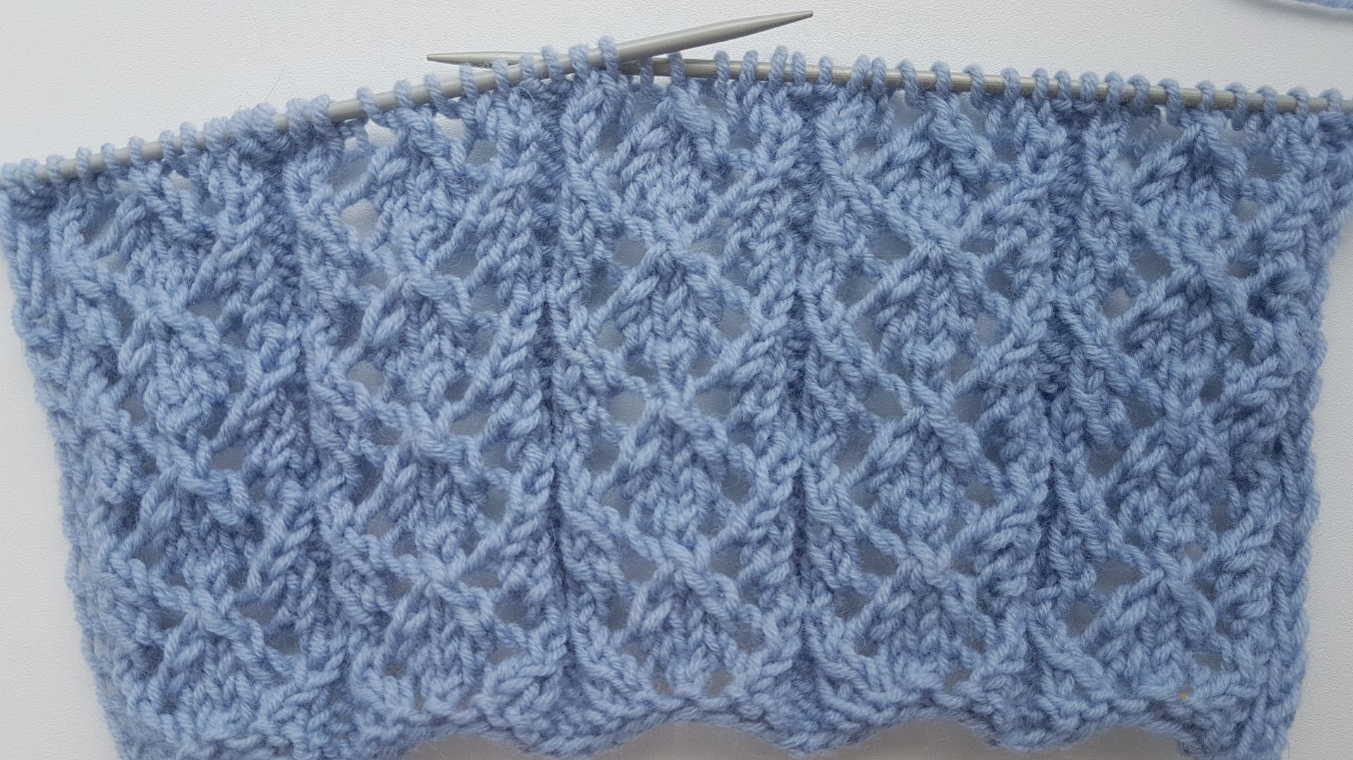 узор спицами ажурные дорожки схема