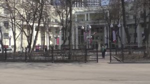 МОСКВА. КИНОСТУДИЯ  им. ГОРЬКОГО.  Памятник создателям сериала «Семнадцать мгновений весны»...