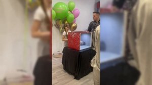 Шоу с треш-коробкой и животными