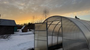 28.03.26 Влог: первые посевы и посадки в теплице, огородный выходной