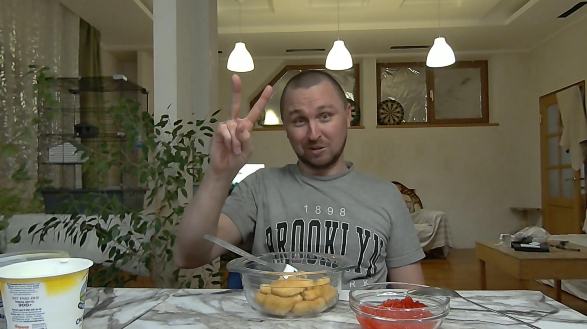 Покушаем вместе, нагетсы , красная икра, невкусный тархун