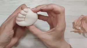Рукоделие. Мастер класс. Ручки, ножки и одежда для каркасной куклы.