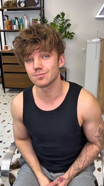 Мужская система замещения волос. Выполнена под заказ