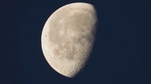 ЛУНА: СЪЁМКА НА ПРОФЕССИОНАЛЬНУЮ КАМЕРУ