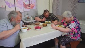 Не возможно оторваться ! Это так вкусно Вкусно кушаем Достали с погреба маринованные запасы СТРОЙКА