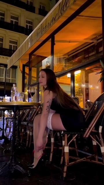 Жара, всё лишнее долой