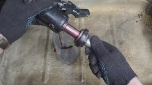 Ремонт подкатного домкрата . Не держит .