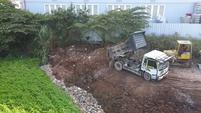 Ep3.Next Level Wonderful Action Build Long Road, Bulldozer D37E Push Trash Dirt,5Ton Truck Unloading смотреть онлайн