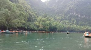 Конечная остановка и стоянка лодочниц!