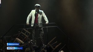 «12 стульев»: в Новокузнецке представили авторское прочтение легендарного произведения