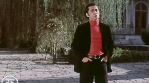 Ботир Зокиров куйлайди