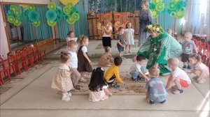 "Солнце дарит нам веснушки" весенний утренник в группе раннего возраста