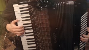 Белая риза, Мужской хор «Время» – «В те края»