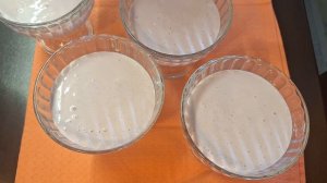 Творожный десерт.