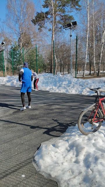 29-03-2026г на волейбольной площадке в джамгаровском парке