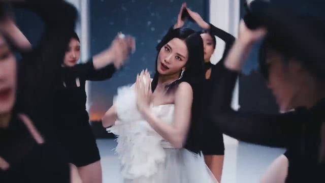 Jisoo “Flower”