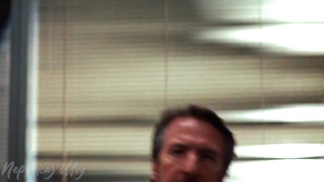 ОНИ ВРЫВАЮТСЯ НА ВЕЧЕРИНКУ И РАЗВЛЕКАЮТСЯ ПО ПОЛНОЙ - КРАТКИЙ ПЕРЕСКАЗ ФИЛЬМА