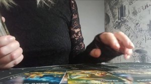 Как к вам относится человек, о котором вы думаете? Расклад Таро