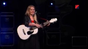 Светлана Строганова и Марина Почтенева исполняют лирическую песню