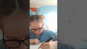 вторая часть рисую Неонового Фредди