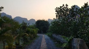 Вечереет,идём в ресторан!