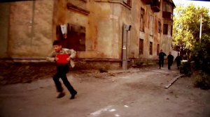 Красная коробка