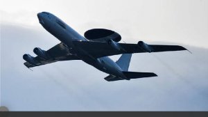 СМИ сообщили о повреждении самолета ВВС США на базе в Саудовской Аравии