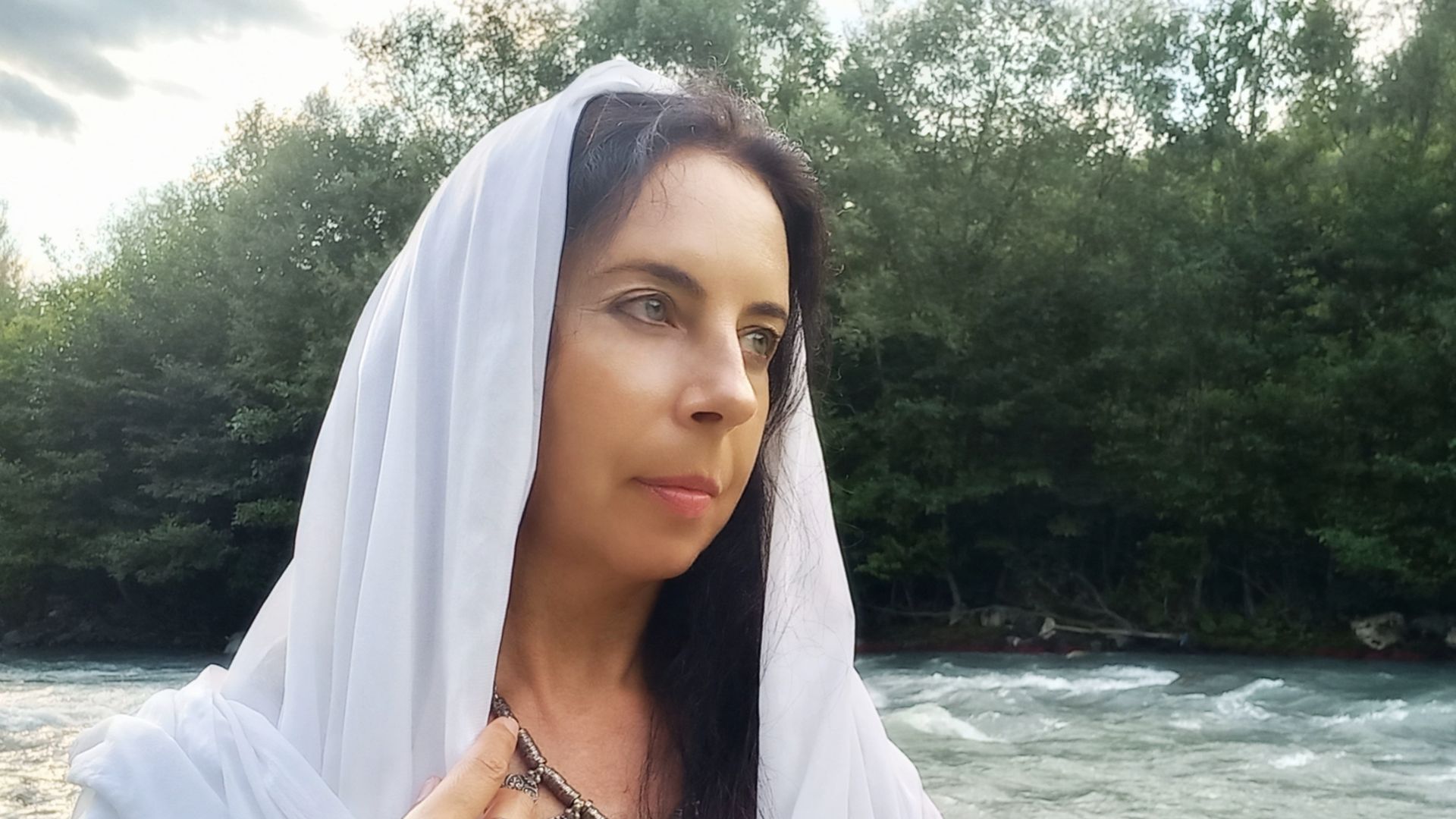 "Я счастлива сквозь боль..." (стихи Зинаиды Миркиной)