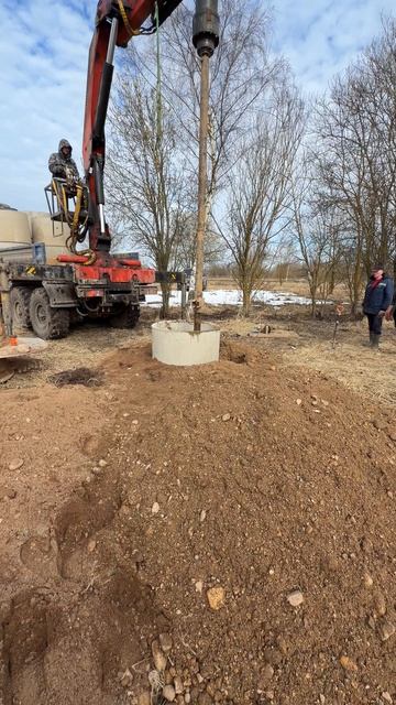 Копка колодца в д Вельмогово Клинский район